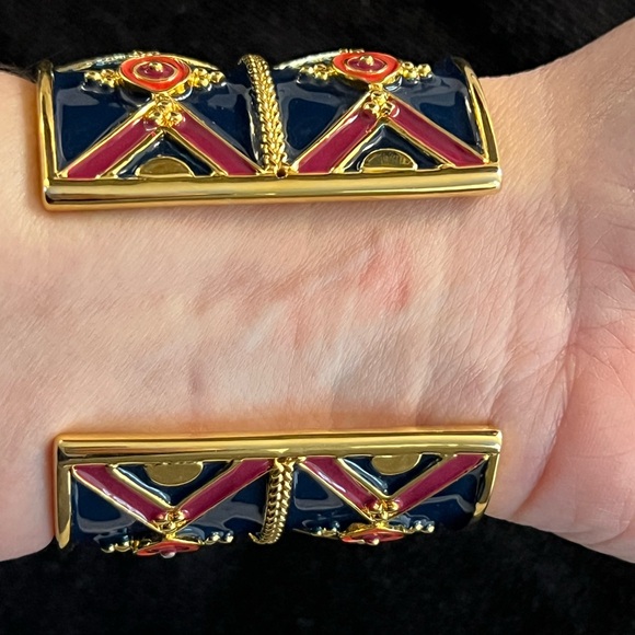 Vintage Tory Burch Wide Enamel Metal Cuff Bracelet Navy Blue Red Gold Geometric - Picture 4 of 5